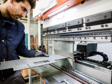 Lavorazione e piegatura lamiere - DueDi Costruzioni - Lucca